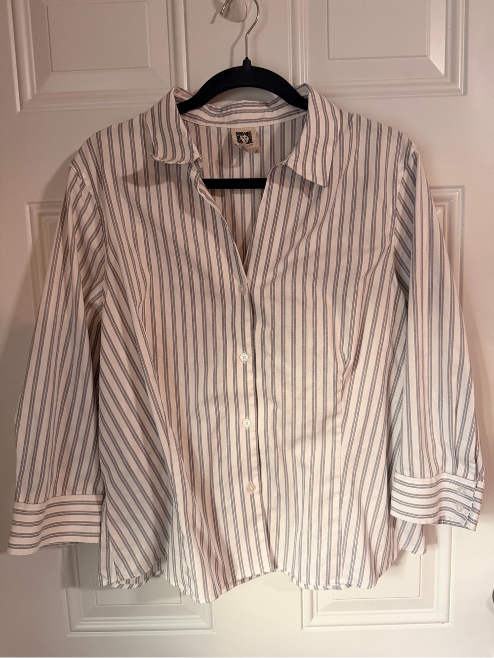 Anne Klein White Shirt with Gray Vertical Stripes
